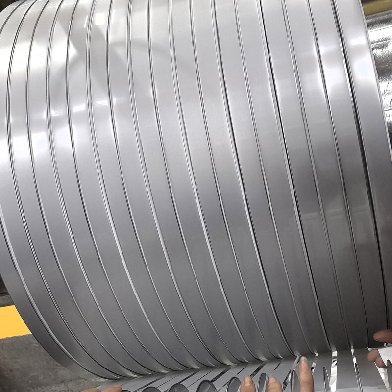 Ultra Tenues Steel Strip